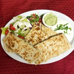 Reina’s Restaurant, 9102 International Blvd, Oakland CA 94603, 510-577-0776, Mexican and Salvadoreño Restaurant, Oakland Latino Chamber of Commerce